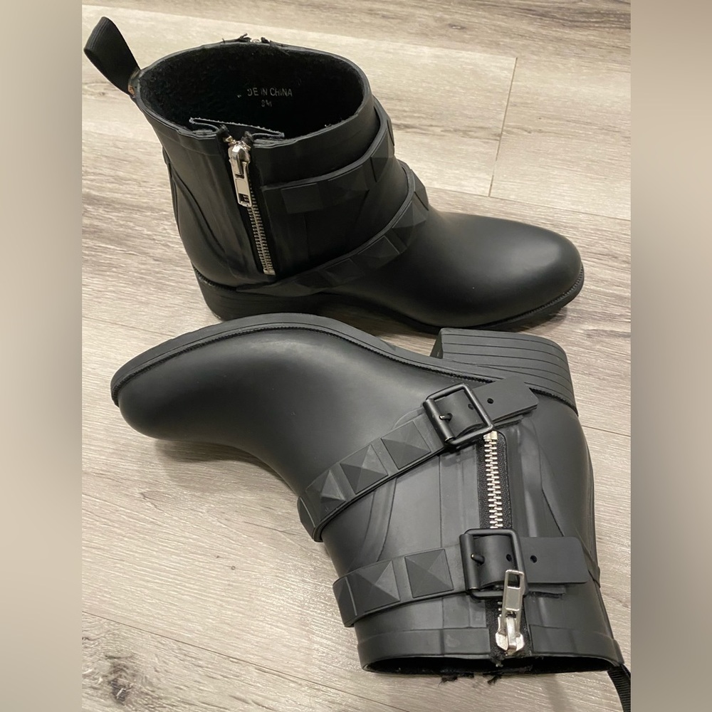 REBECCA MINKOFF Quincy Waterproof Rain Boots/Booties Women’s Size 8 Black - Picture 10 of 14